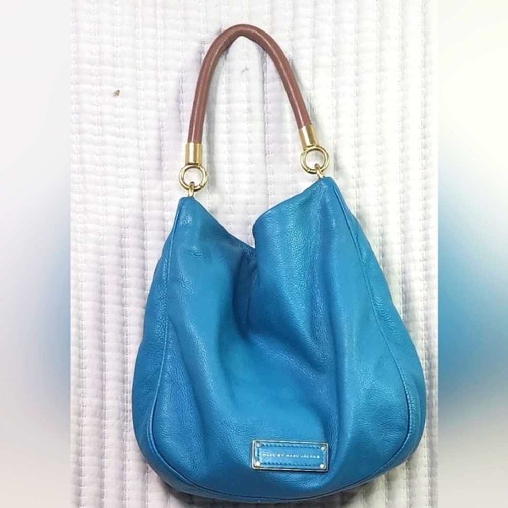 Marc Jacobs Too Hot To Handle Hobo Leather  Crossbody HandBag Sky Blue Purse